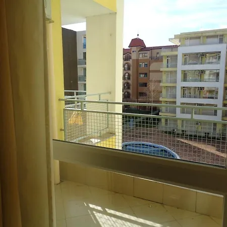 L4 Sunset 2 Apartman Napospart